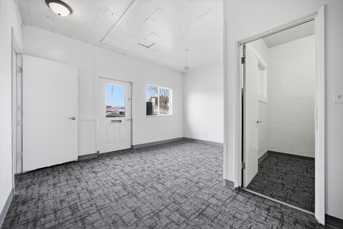 Retail Space For Lease | 2628 W Bruneau Pl, Kennewick — $12/SF NNN — gallery image