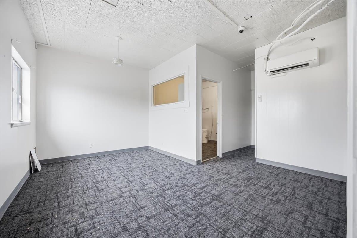 Retail Space For Lease | 2628 W Bruneau Pl, Kennewick — $12/SF NNN — gallery image